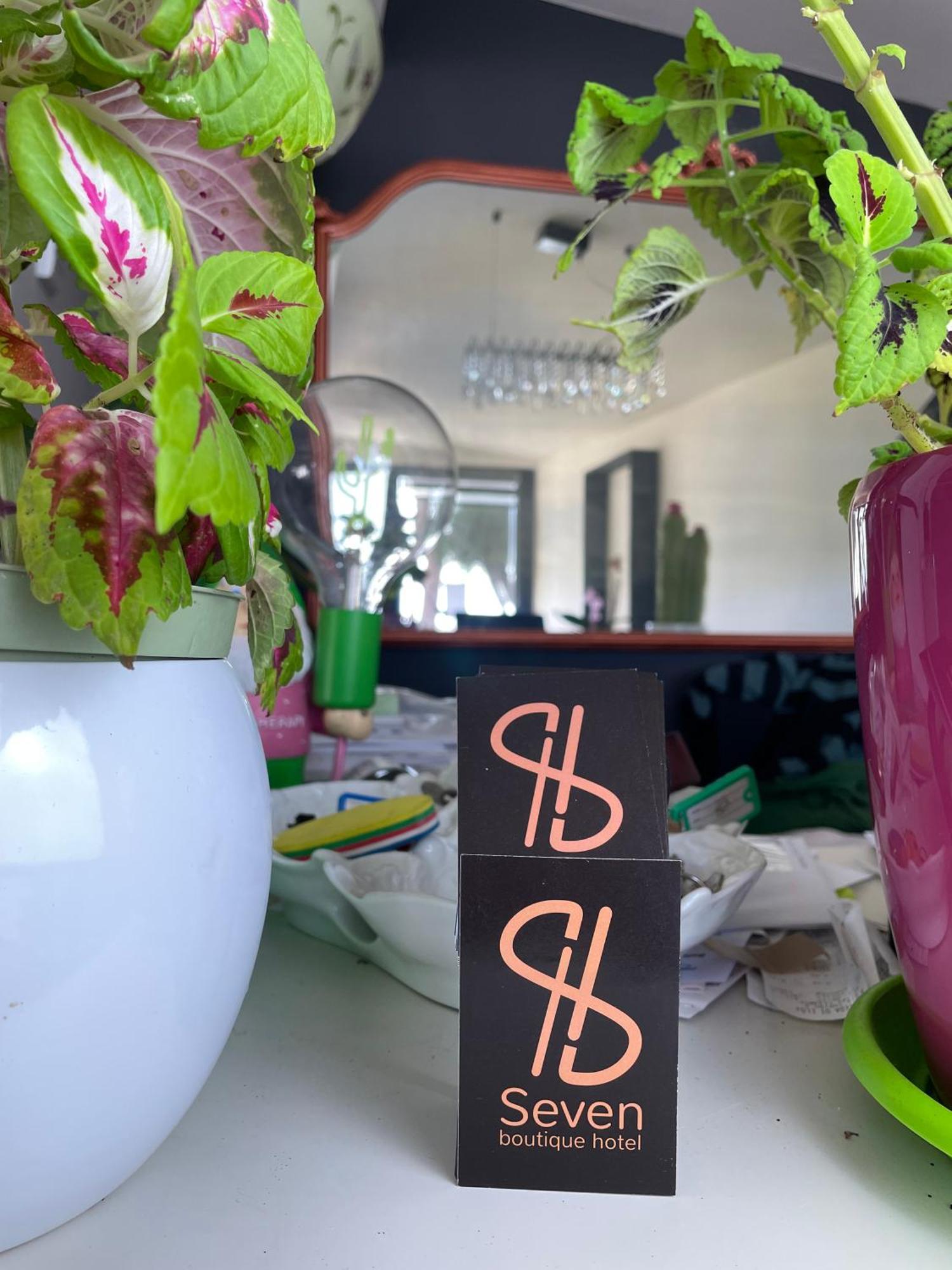 Seven Boutique Hotel 东塞斯特里 外观 照片